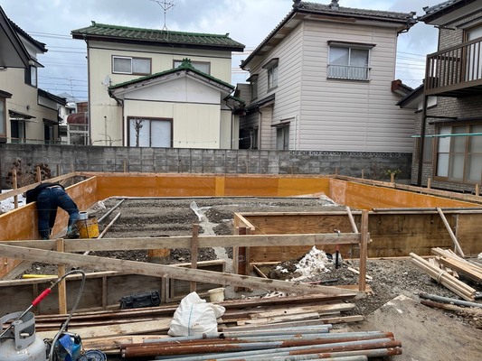 小針の現場です