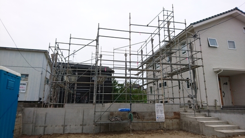 新潟市西区の現場で今日から土台敷き